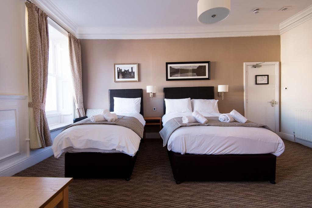 The Wellington Hotel Brecon Exterior photo